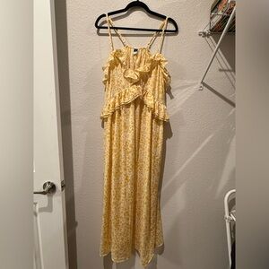 OLD NAVY yellow floral maxi dress